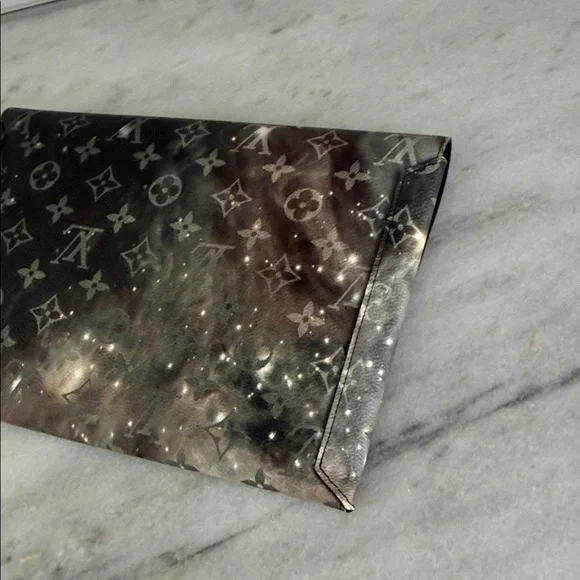 Louis Vuitton Monogram Eclipse galaxy rare clutch Bag large kirigami pochette - Picture 5 of 8